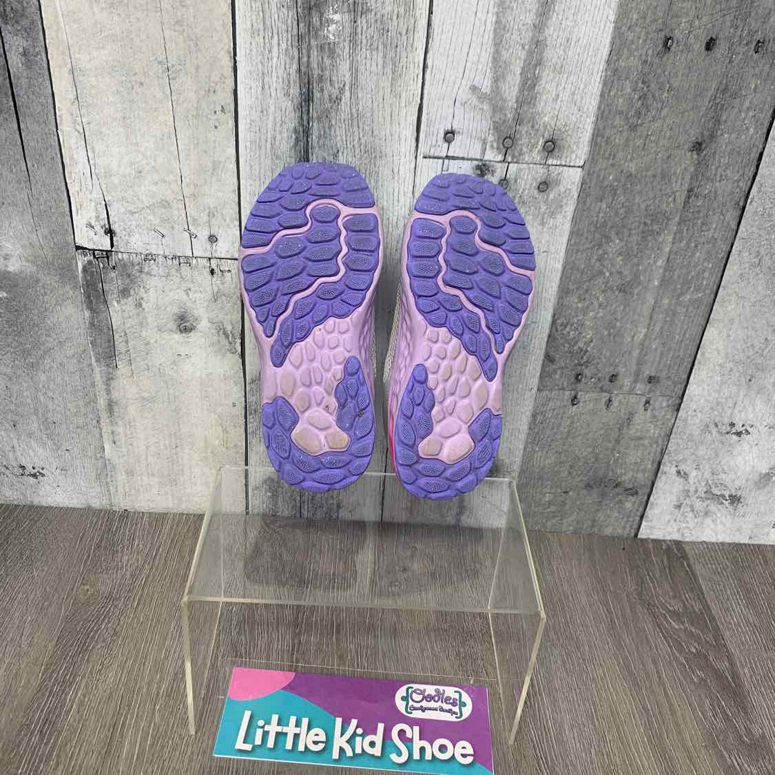 Size 9 Gray/Pink New Balance Sneakers