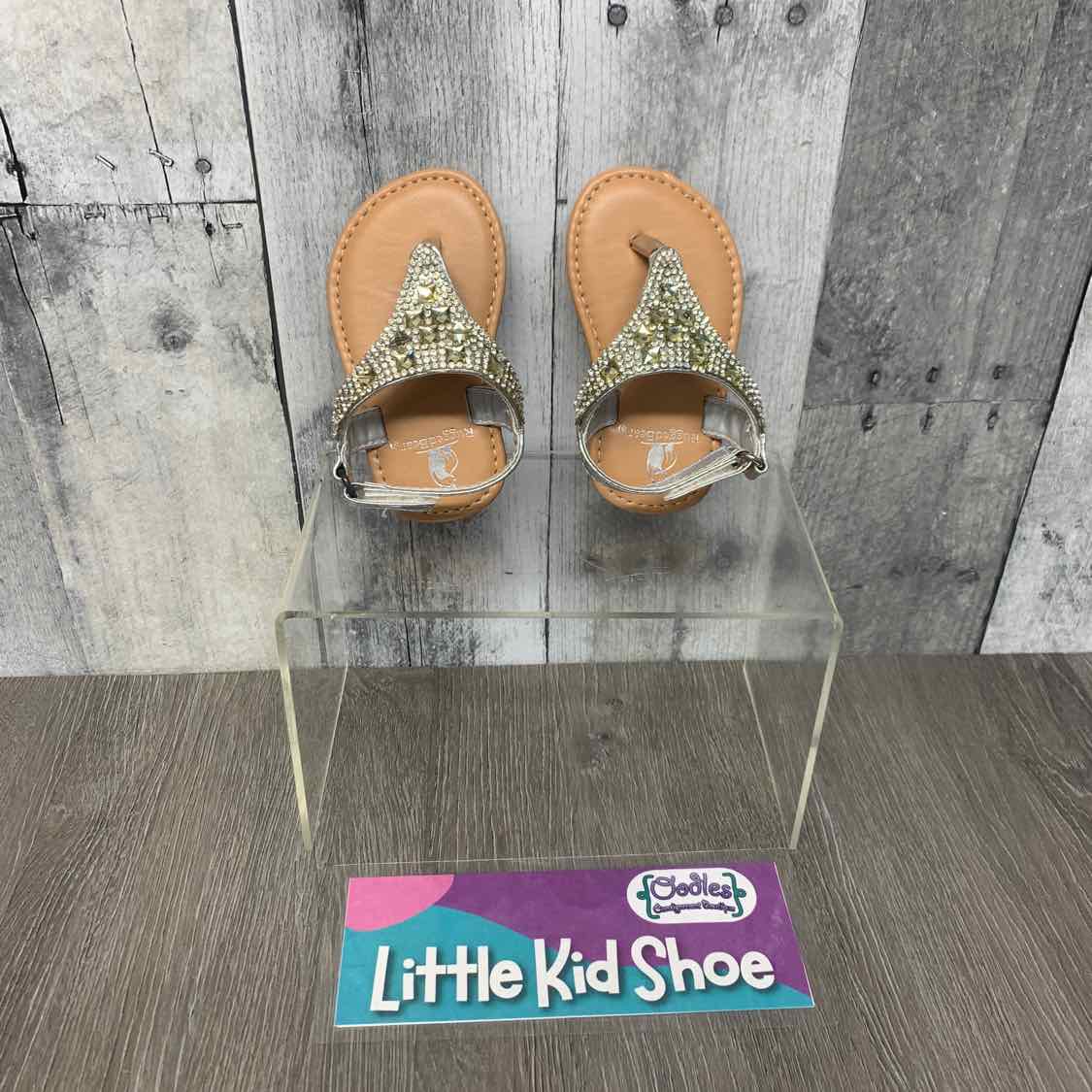 Size 3 Silver Rugged Bear Sandals