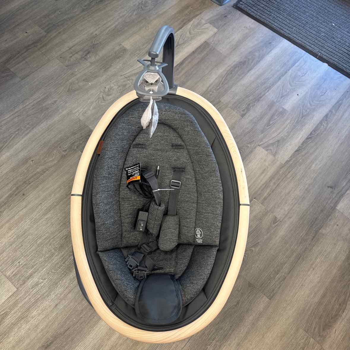 Generic Black/Tan Swing w/ Pwr Plug