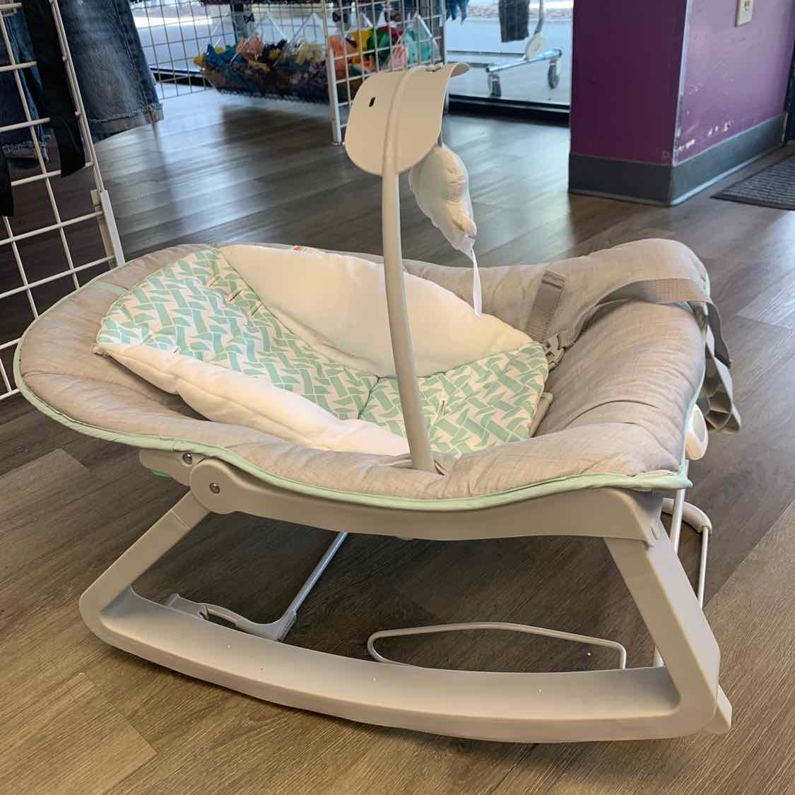 Ingenuity Gray/White Rocker - OodlesCB