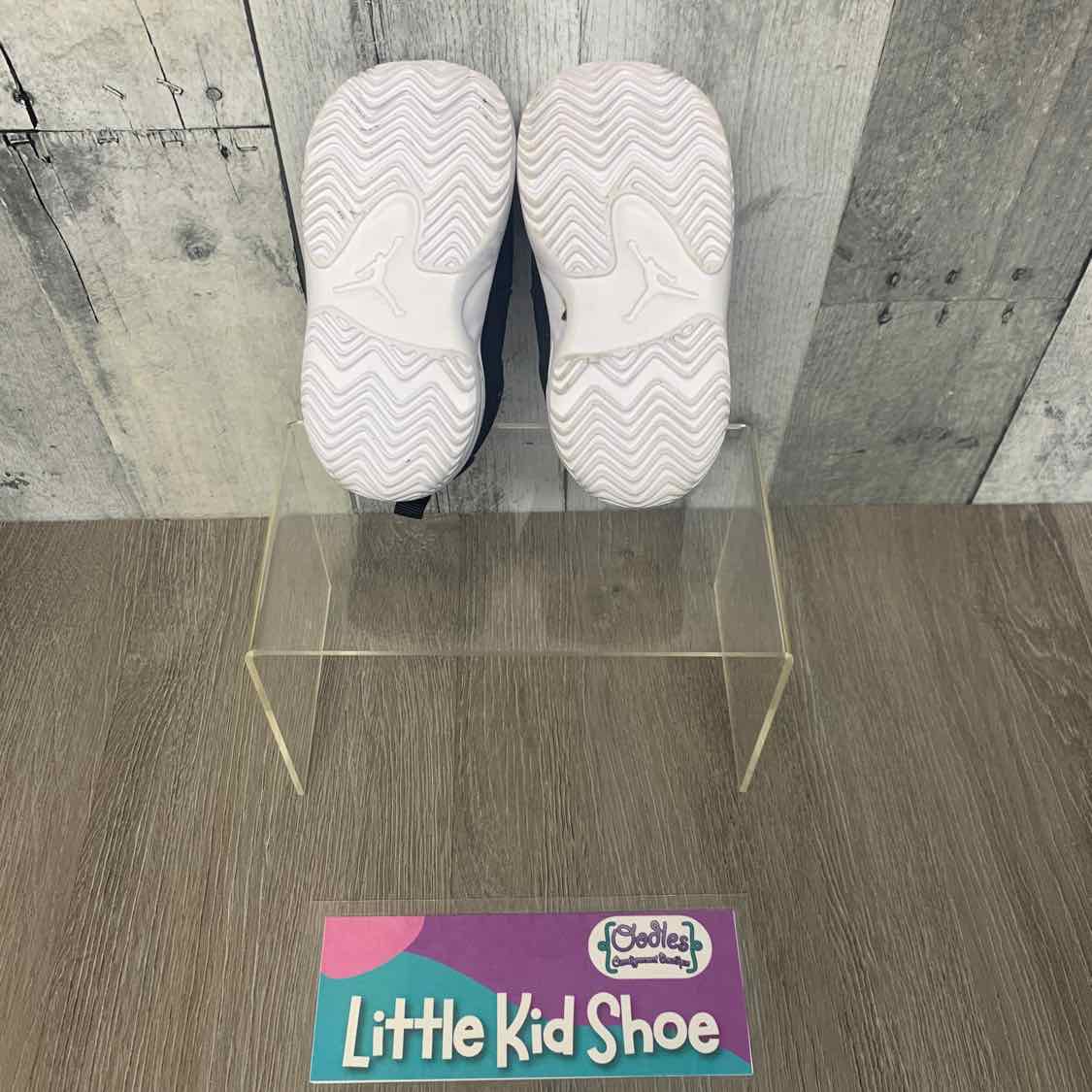 Size 4 Black/White Sport Brand Sneakers