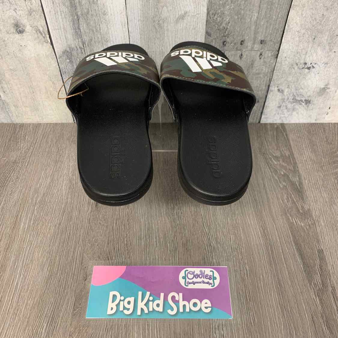 Size 3 Green/Black Sport Brand Sandals