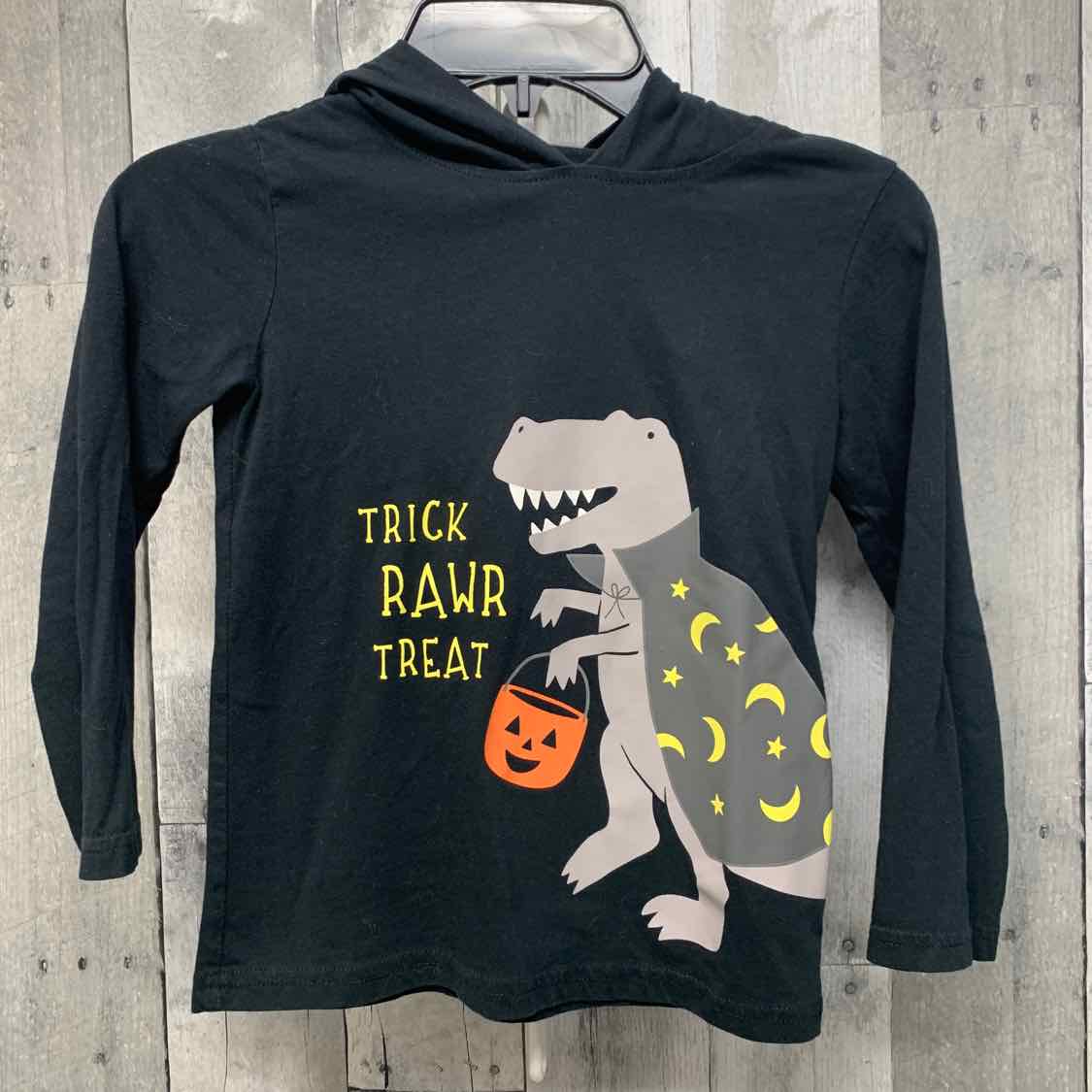 Size 5T Black Graphic Carter's Long Sleeve Shirt