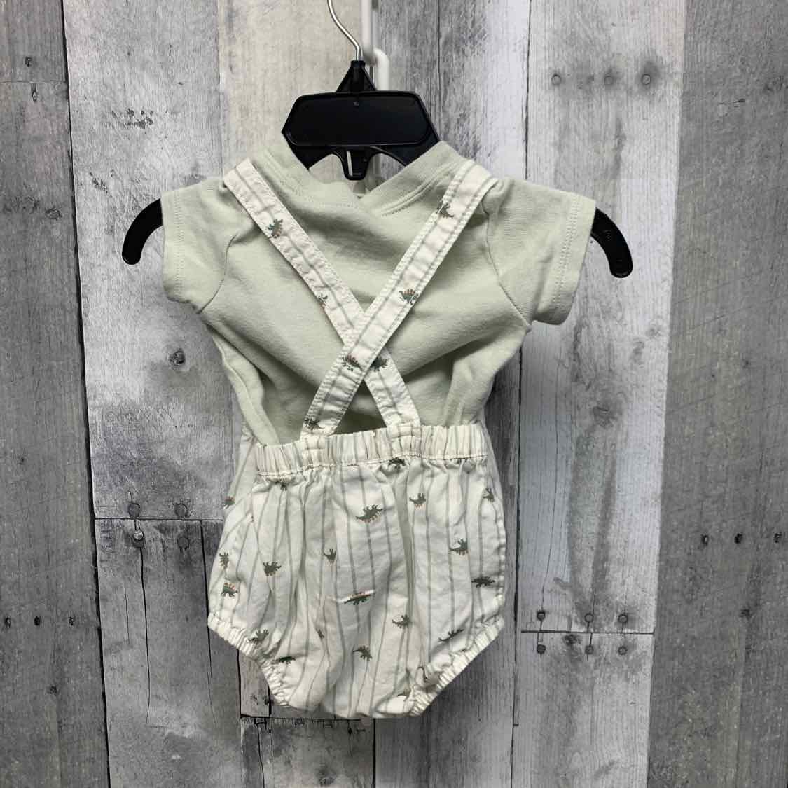 Size Newborn Green/White Just One You Shirt/Shorts