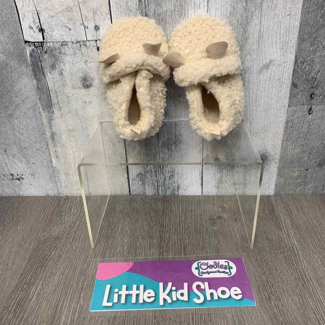 Size 6-12 Months Tan Old Navy Soft Sole Shoes