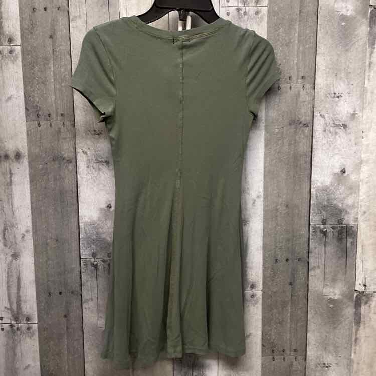 Size 8 Green Art Class Dress - Knit - OodlesCB