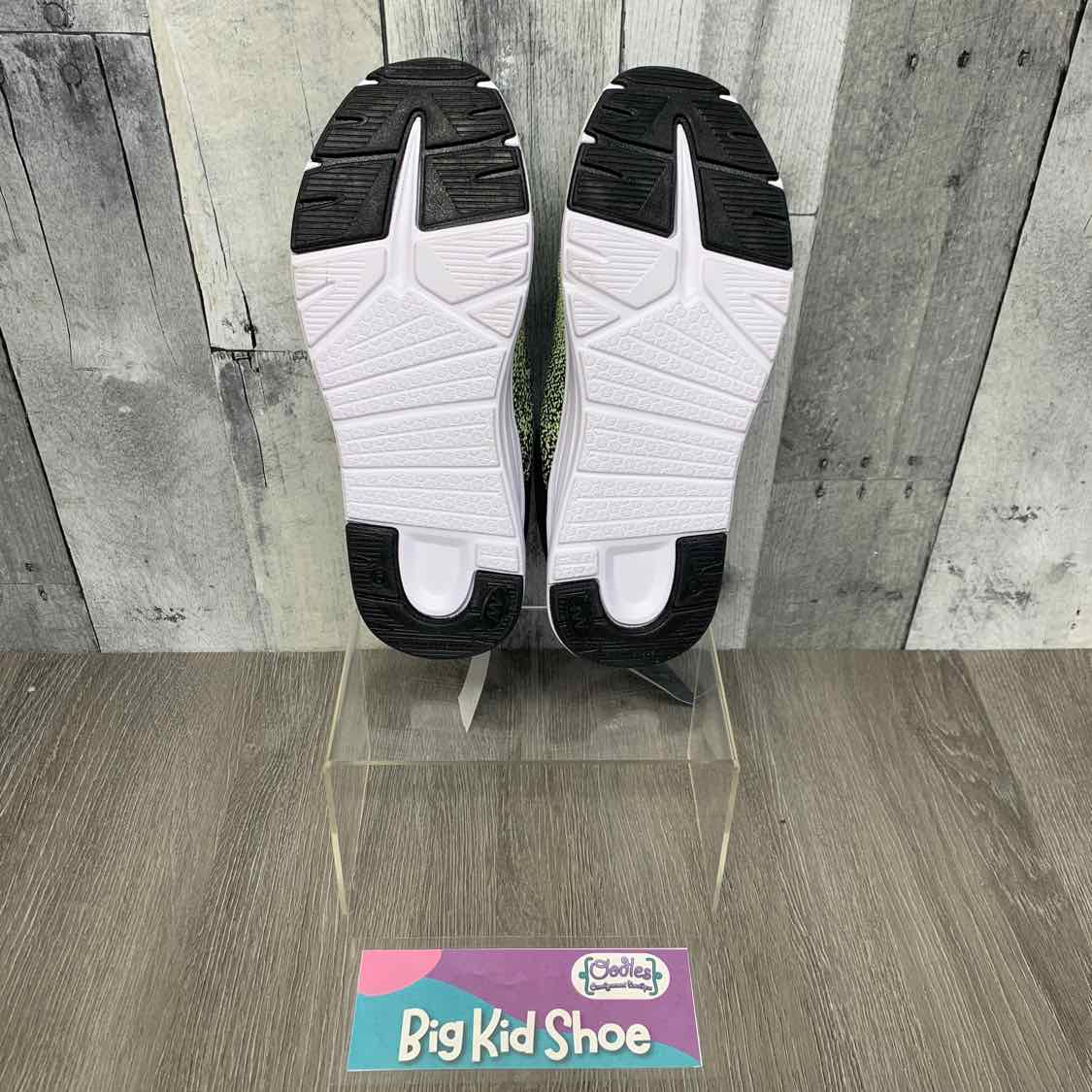 Size 5 Black/Green Athletic Works Sneakers