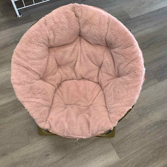 Generic Pink Chair