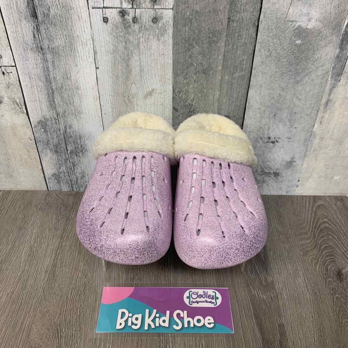 Size 2 Purple/Ivory Extremely Me Loafers
