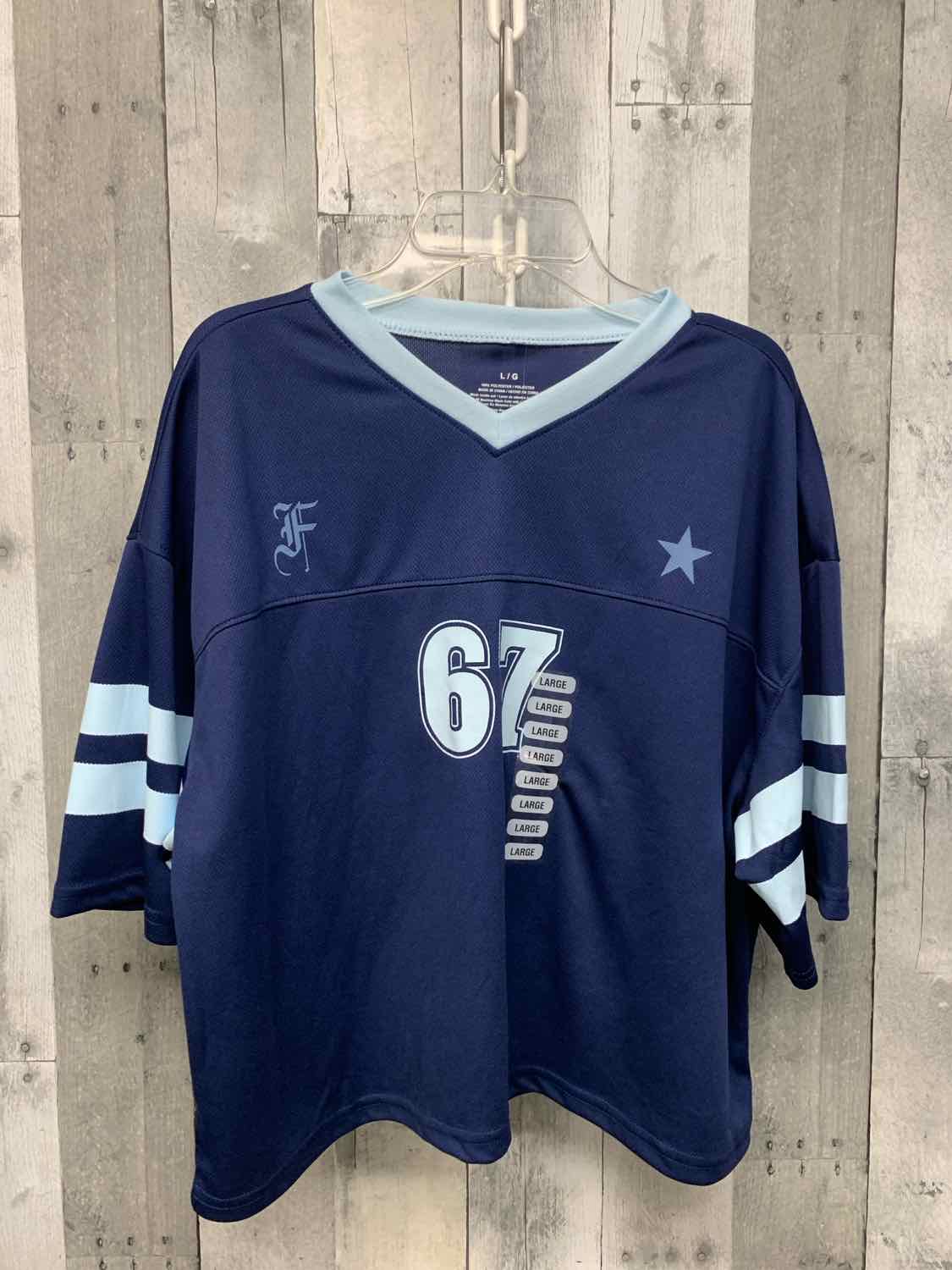 Size Large Navy/Blue B Brand T Shirt