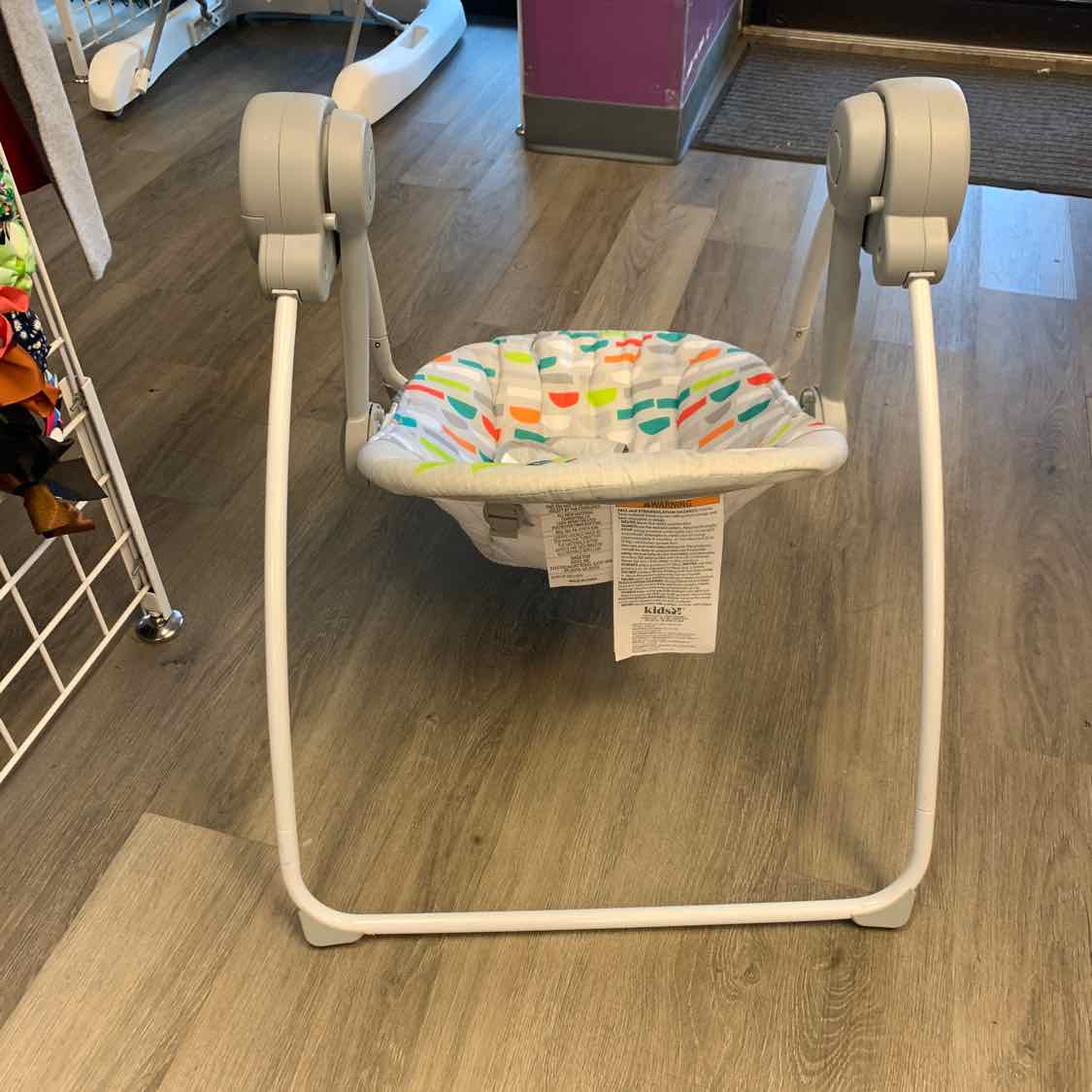 Bright Starts Gray/Green Swing