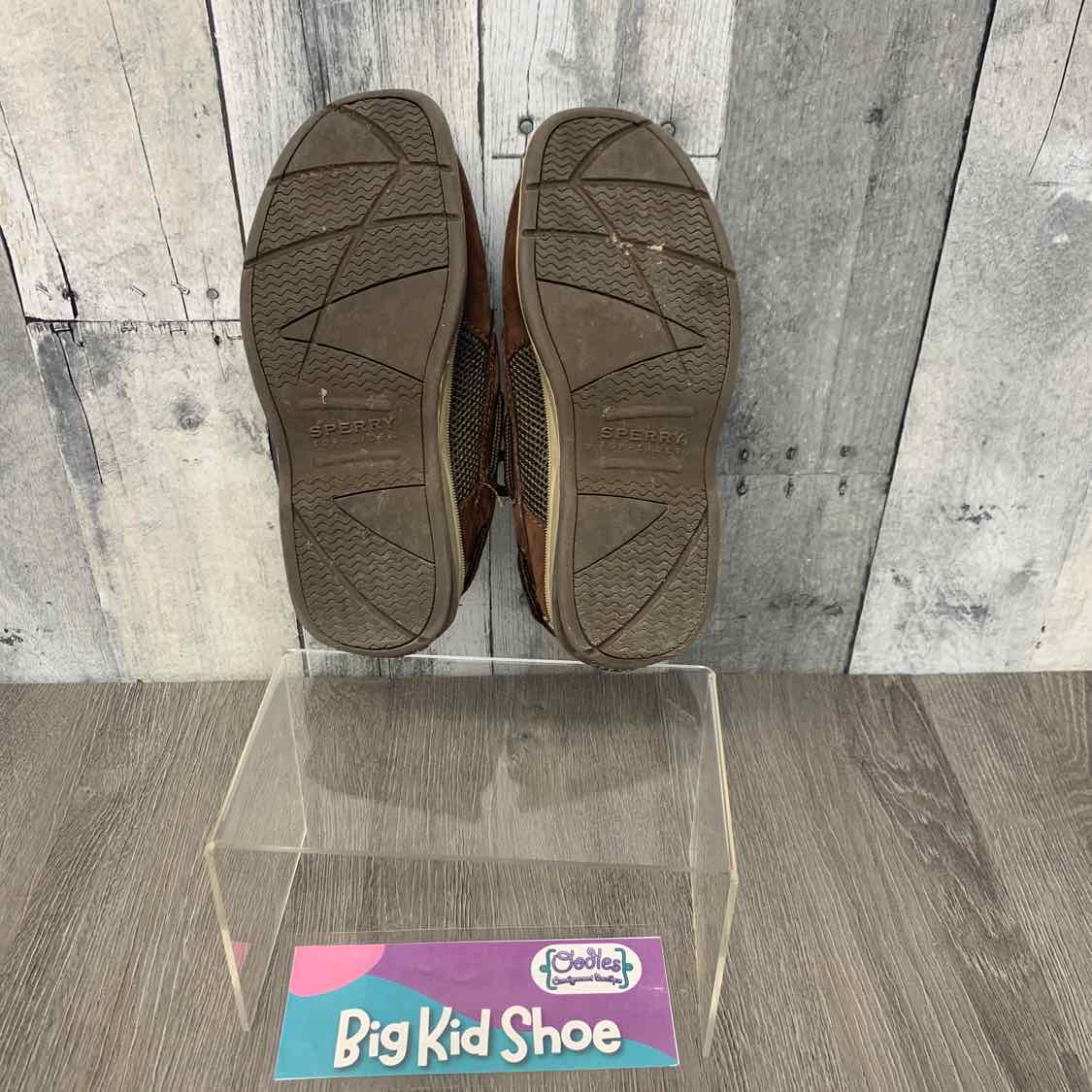 Size 1.5 Brown Sperry Loafers