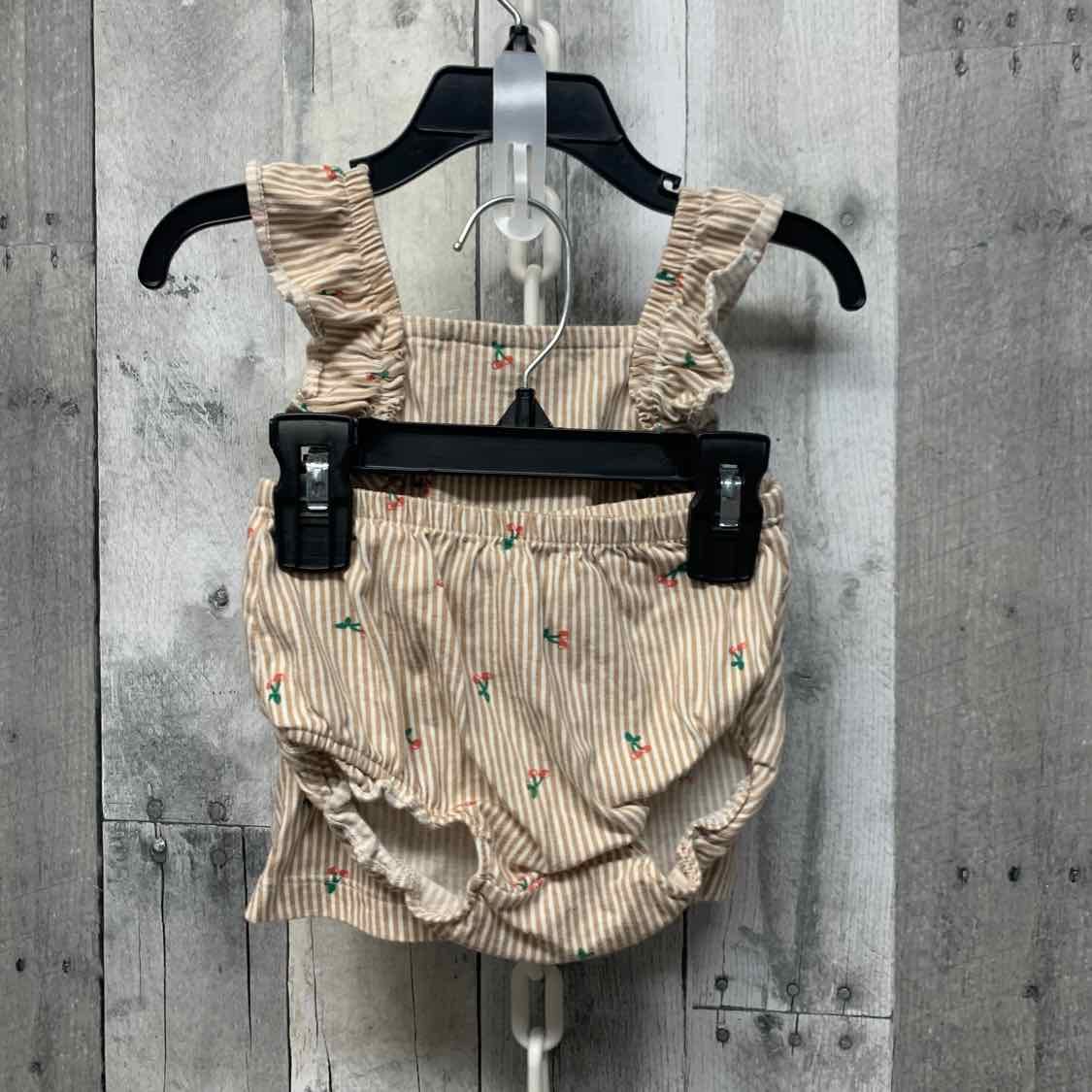 Size 18 Months Tan/White Carter's Shirt/Shorts