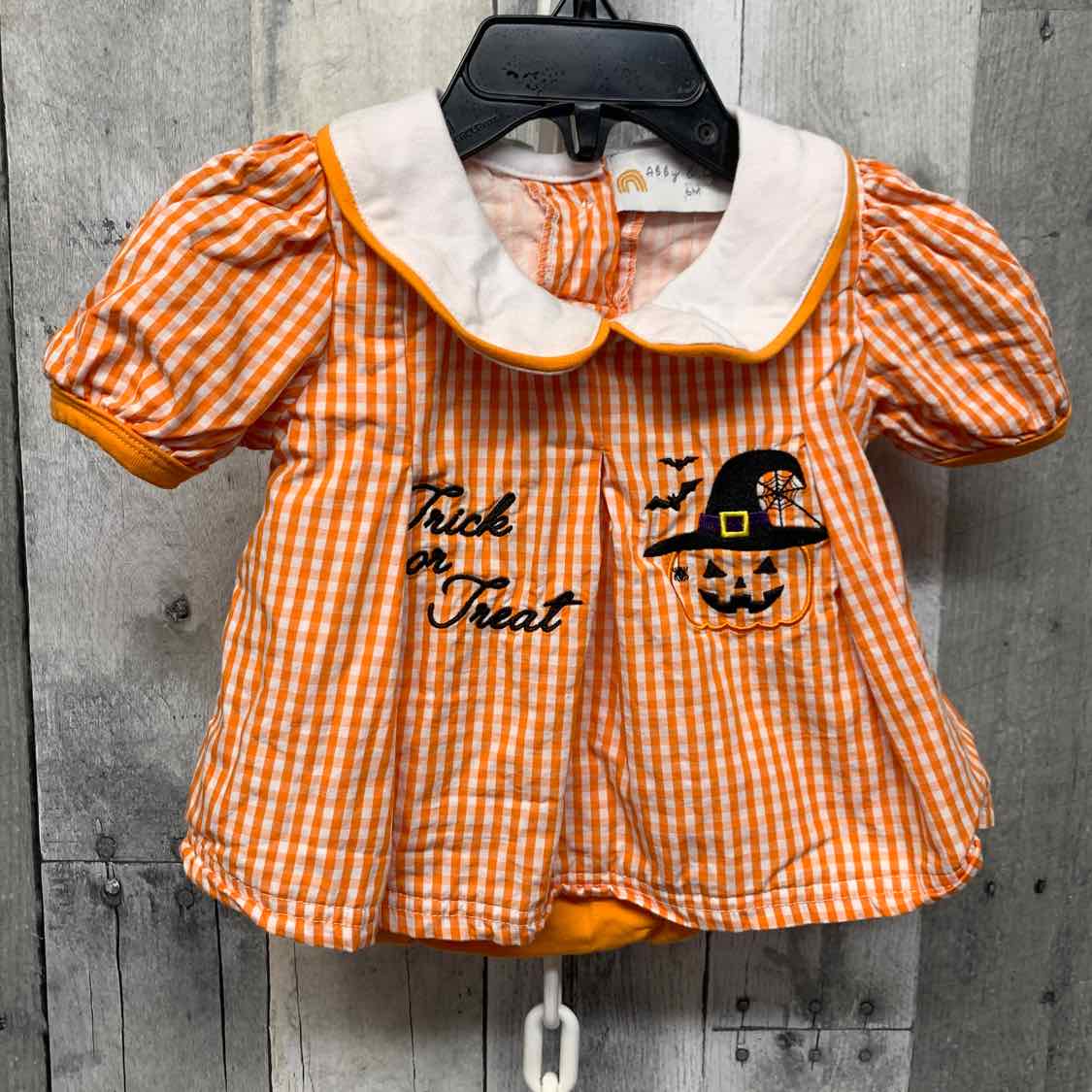 Size 6 Months Orange/White B Brand Shirt/Shorts
