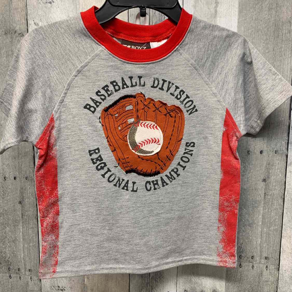 Size 5 Gray/Red Boyz Wear T Shirt