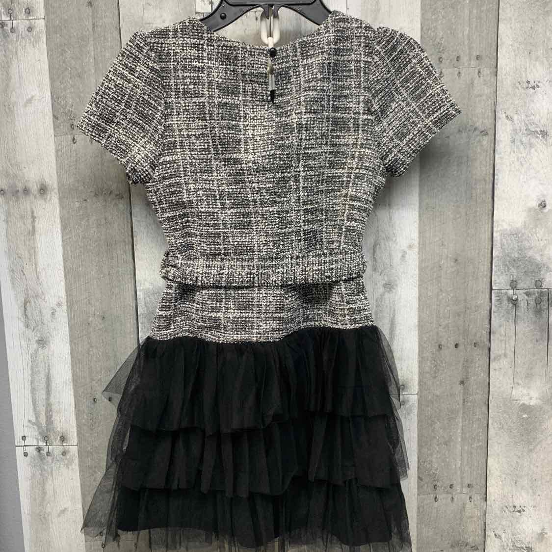 Size 8 Black/White Mid Brand Dress