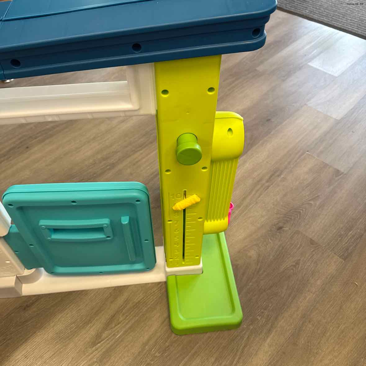 Fisher Price Brown/Blue Misc Pretend Play