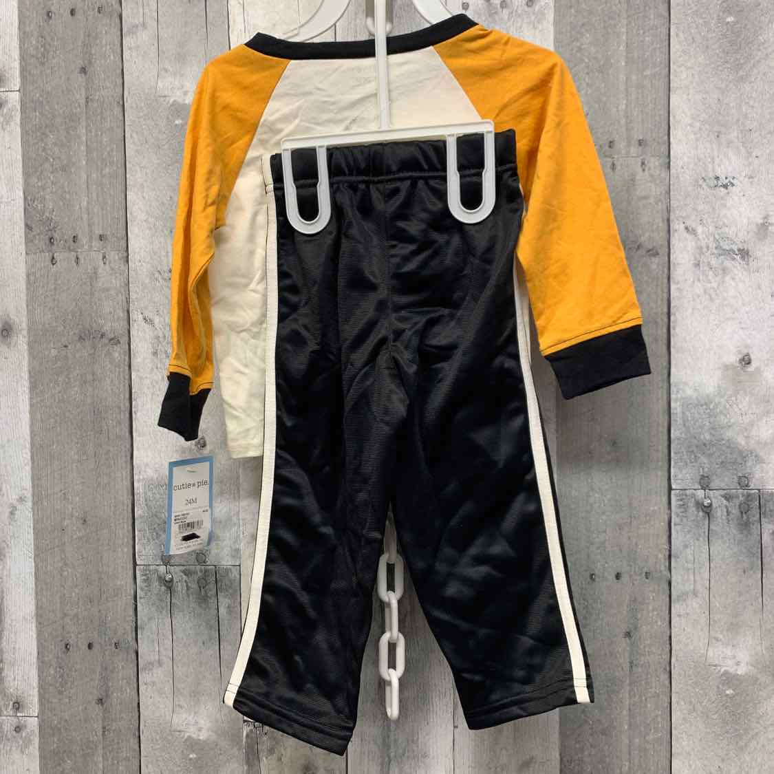 Size 24 Months Yellow/Black Cutie Pie Shirt/Pants