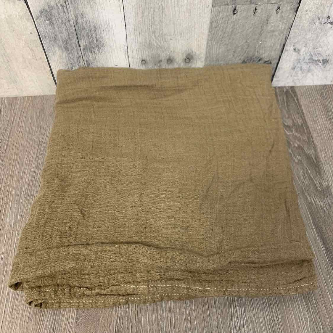 Name Brand Green Blanket