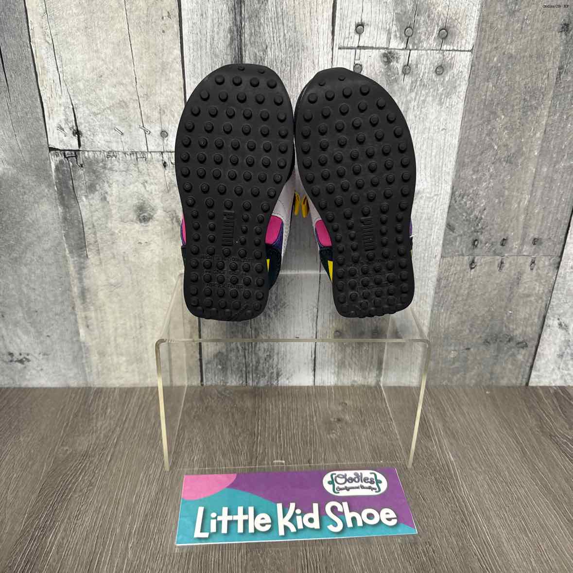 Size 7 Black/Pink Puma Sneakers