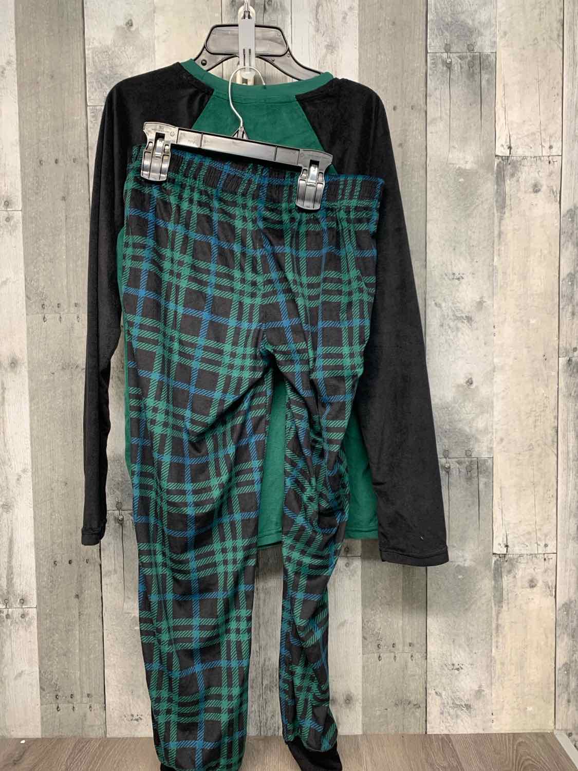Size 16 Black/Green Cat & Jack 2pc PJs