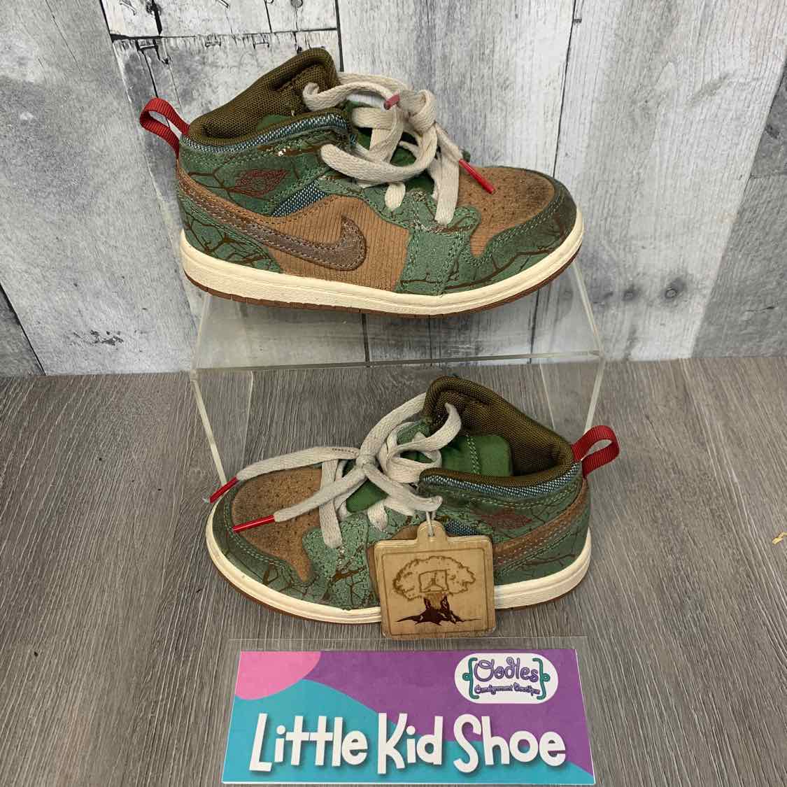 Size 10 Green/Brown Sport Brand Sneakers