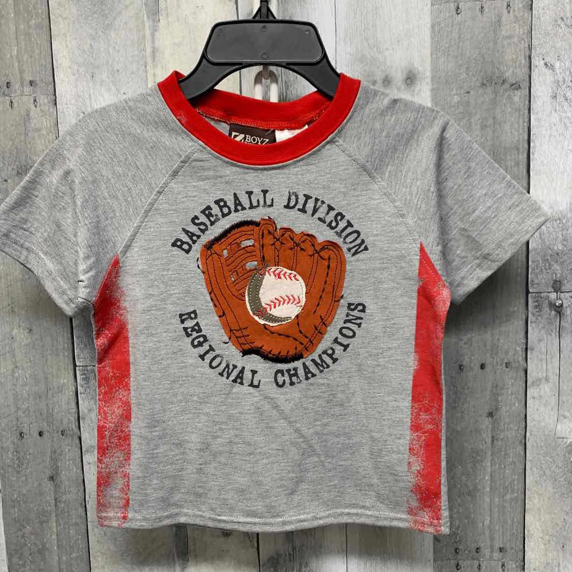 Size 5 Gray/Red Boyz Wear T Shirt
