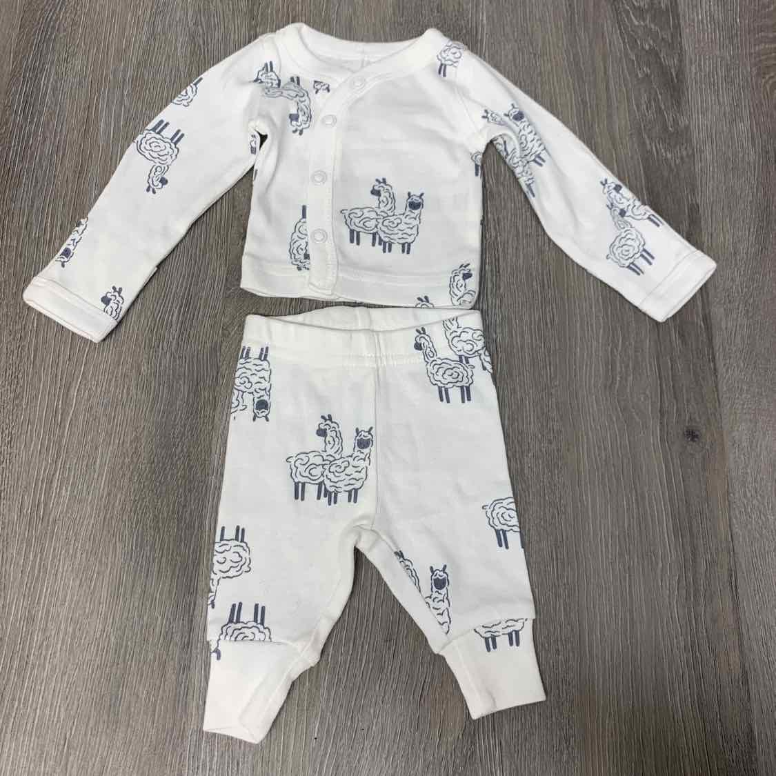 Size Preemie White/Gray Just One You Shirt/Pants