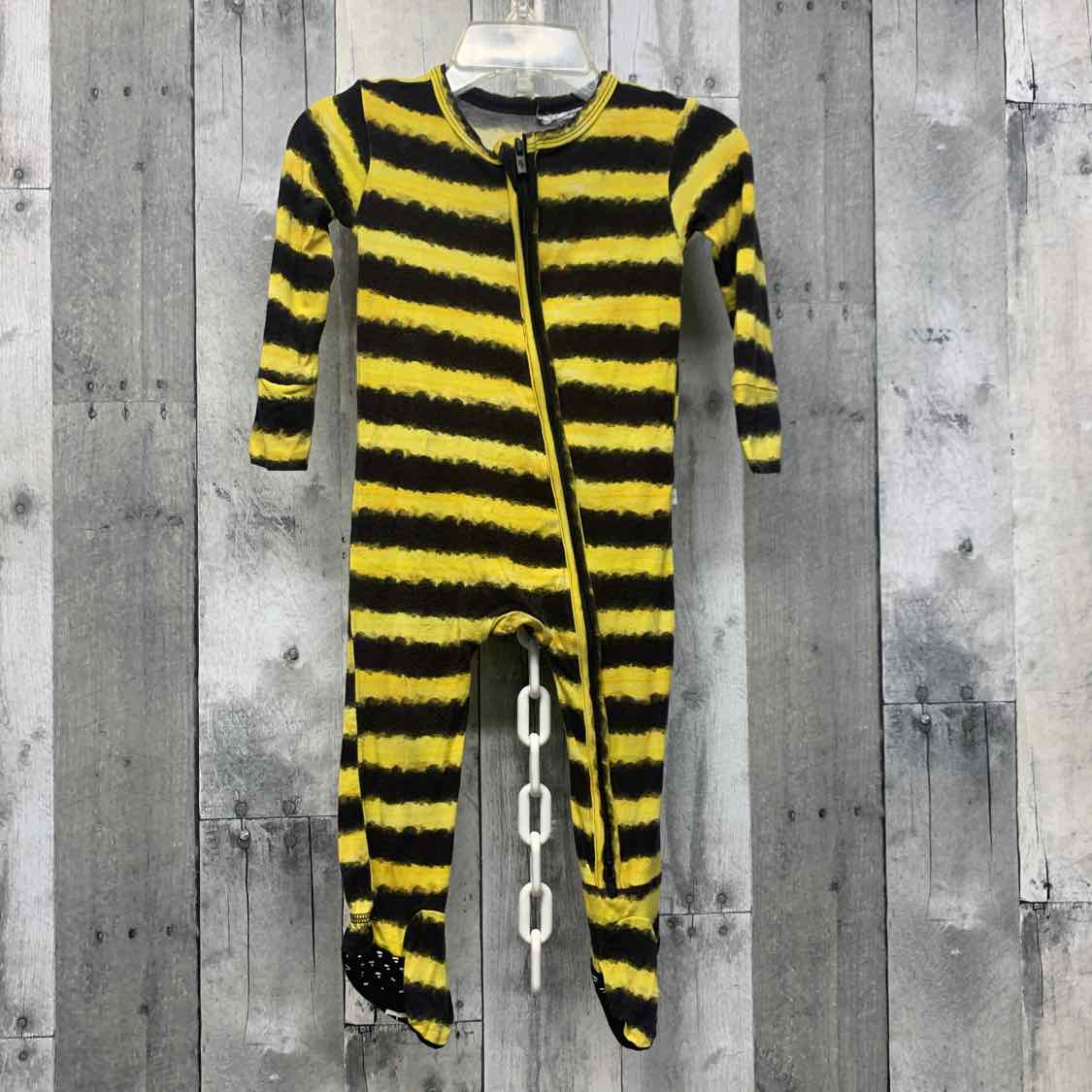 Size 12-18 Months Black/Yellow Posh Peanut Footy PJs