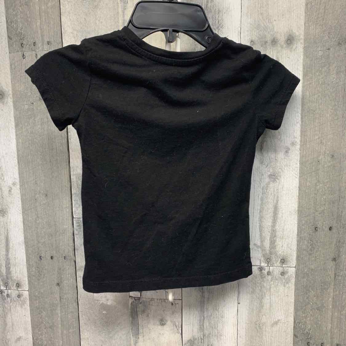 Size 4/5 Black/Orange Holiday Brands T Shirt