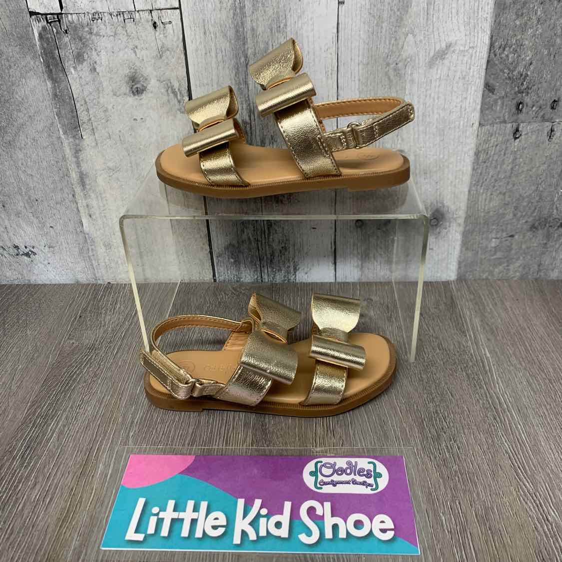 Size 8 Gold Cat & Jack Sandals