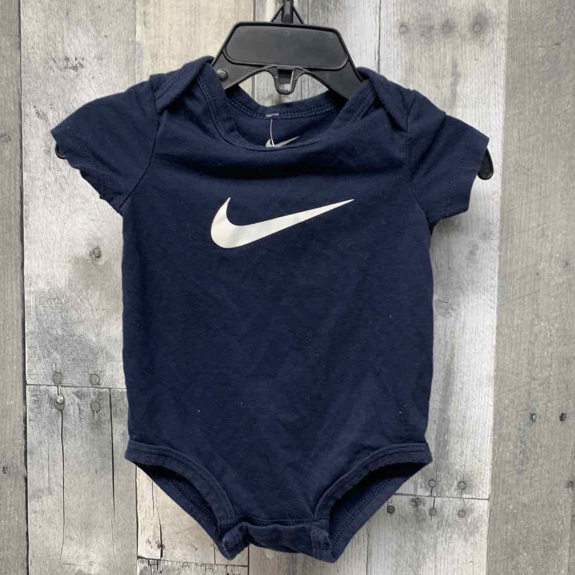 Size 6 Months Navy Graphic Sport Brand Bodysuit