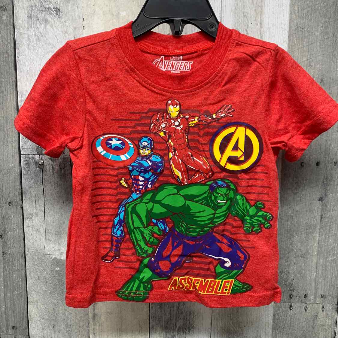 Size 2T Red Graphic Marvel T Shirt