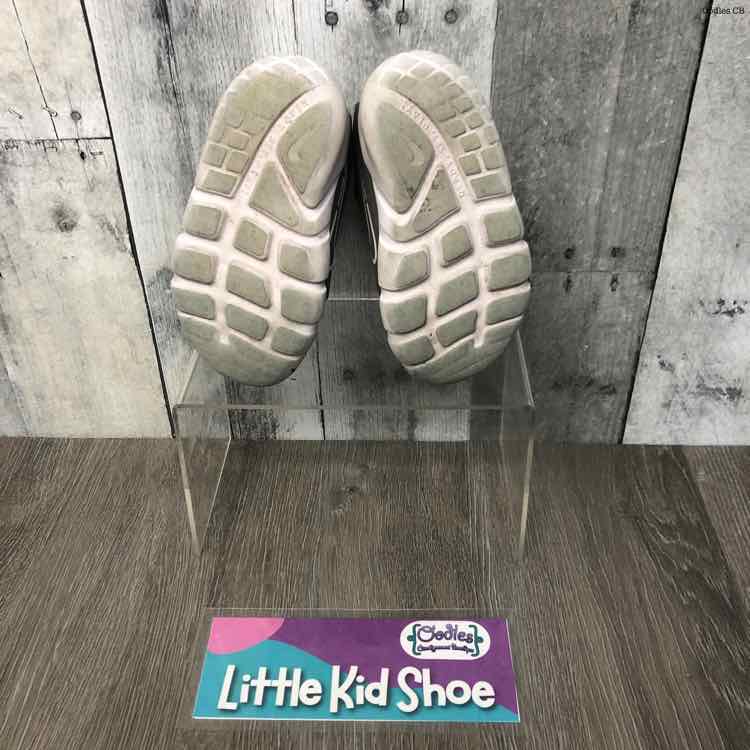 Size 7 Gray Sport Brand Sneakers