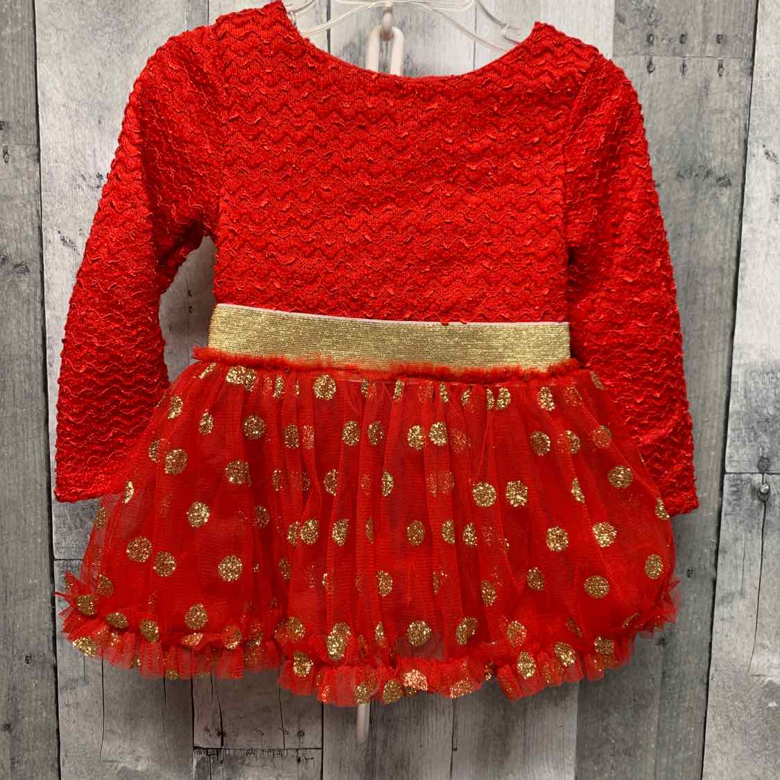 Size 2T Red/Gold Mid Brand Dress
