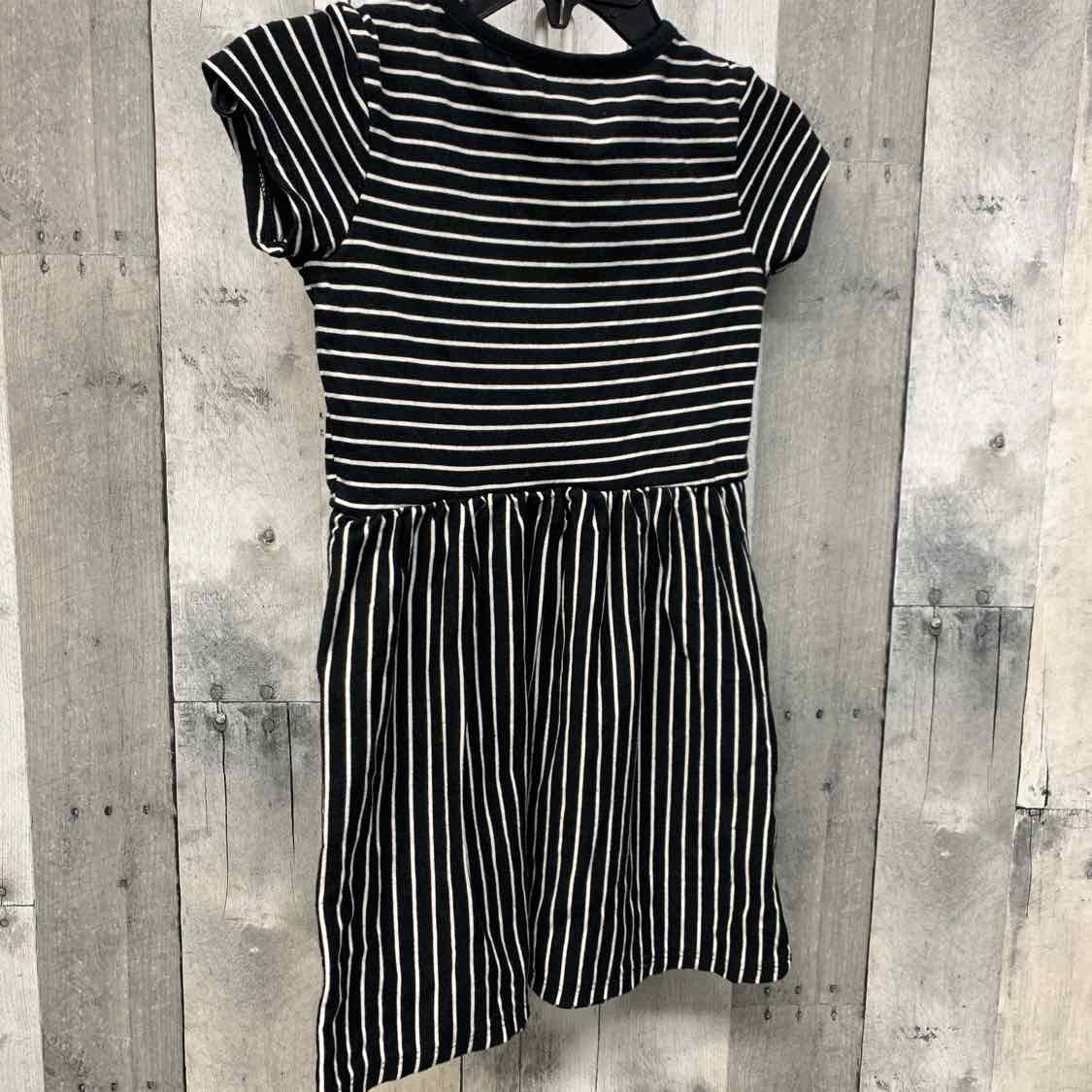 Size 6/7 Black/Orange Cat & Jack Dress - Knit