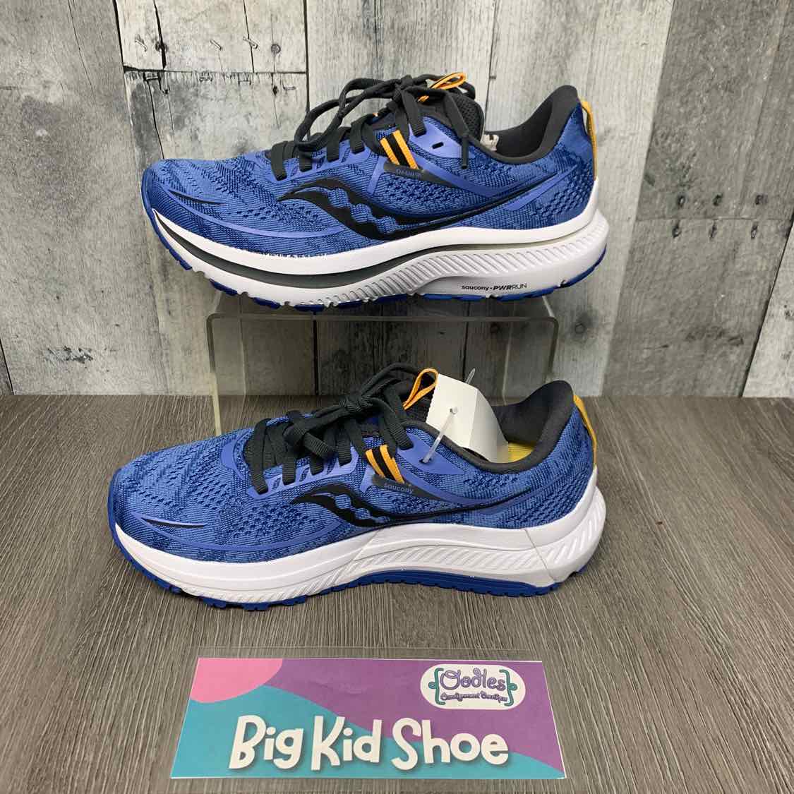Size 5 Blue/Gray Saucony Sneakers
