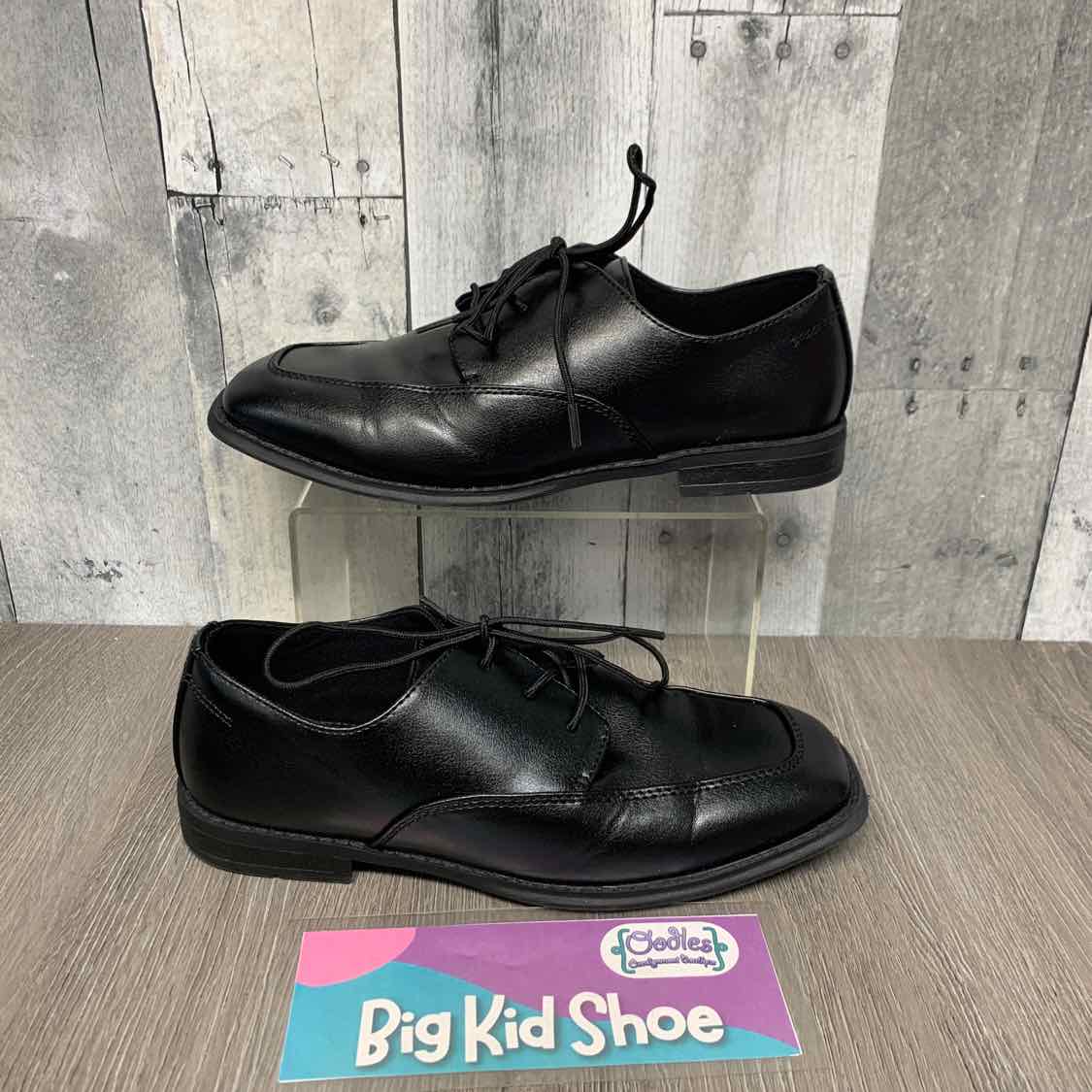 Size 5 Black Sonoma Dress Shoes
