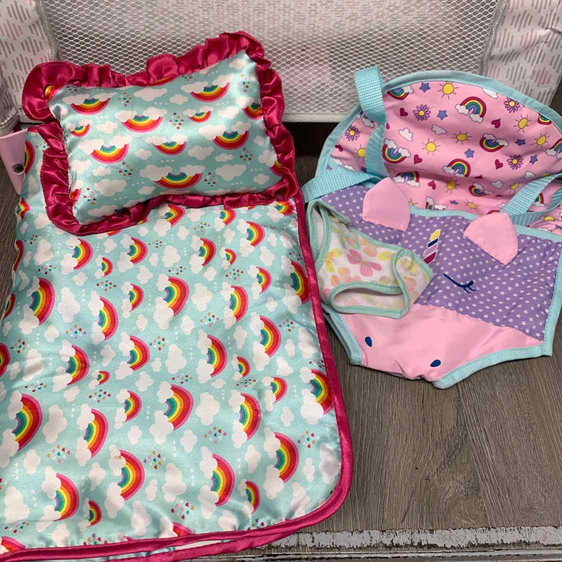 Generic Pink/Gray Doll Accessories
