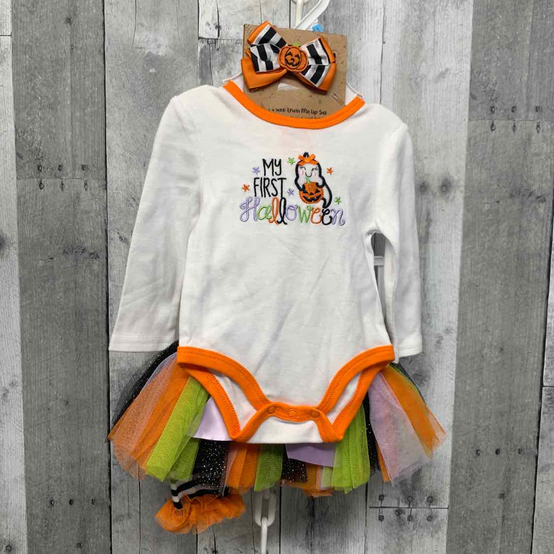 Size 6 Months White/Orange Baby Essentials Shirt/Skirt
