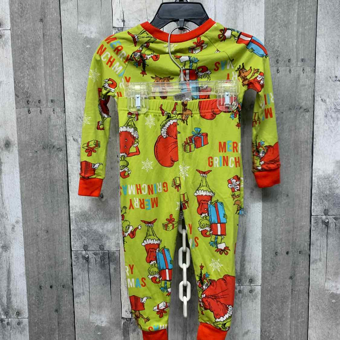 Size 2T Green/Red Mid Brand 2pc PJs