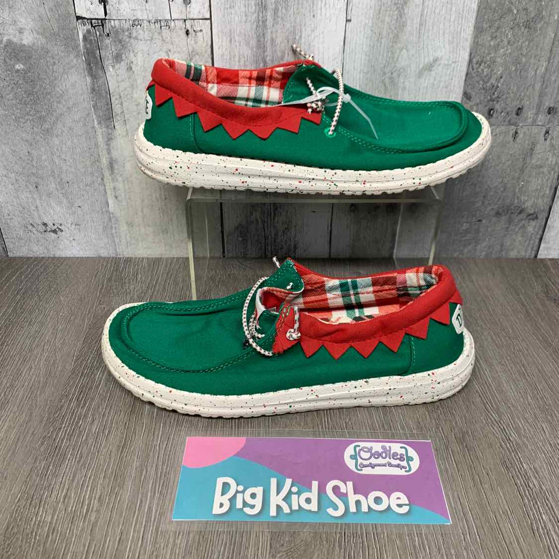 Size 7 Green/Red Hey Dude Loafers