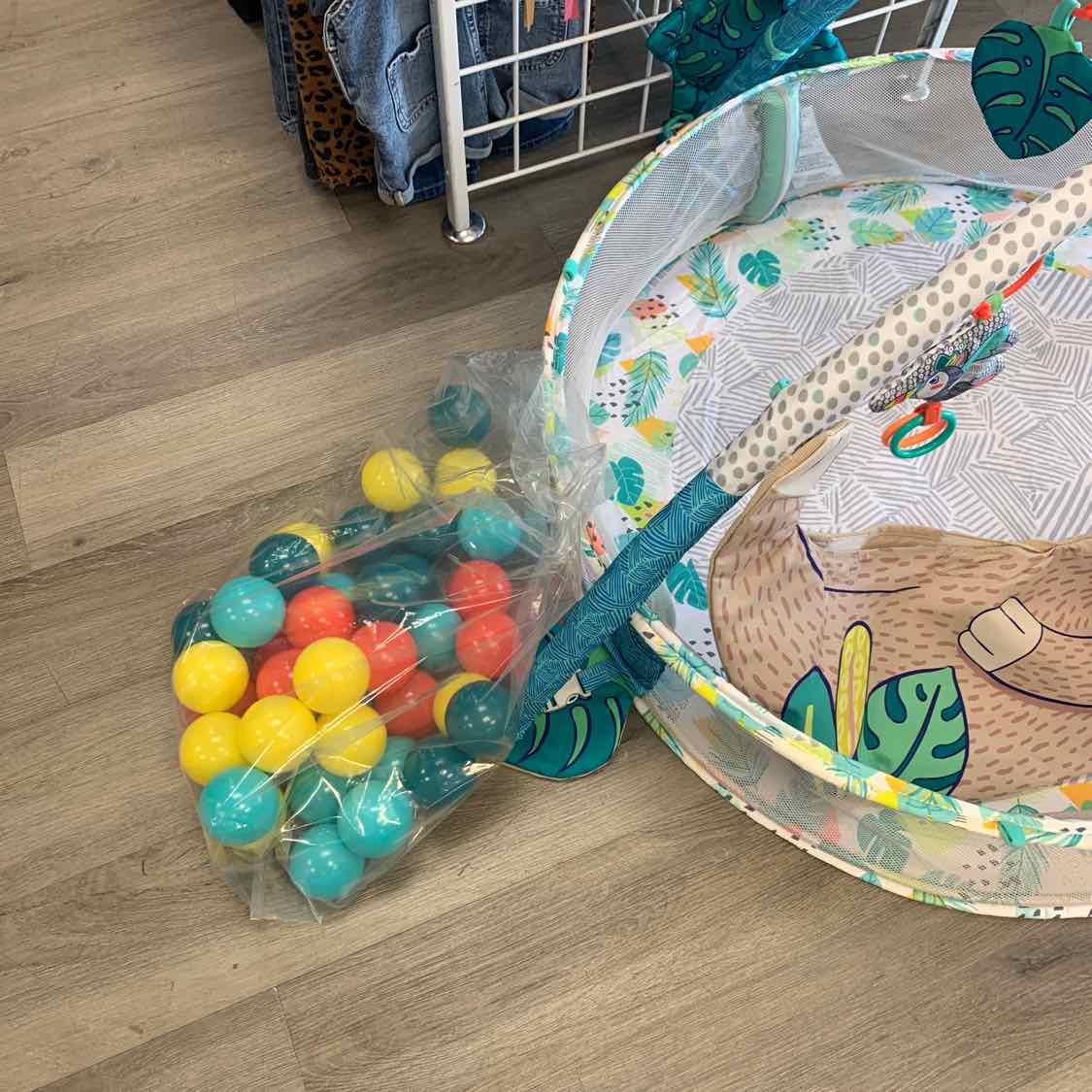 Infantino Gray/Teal Floor Gym