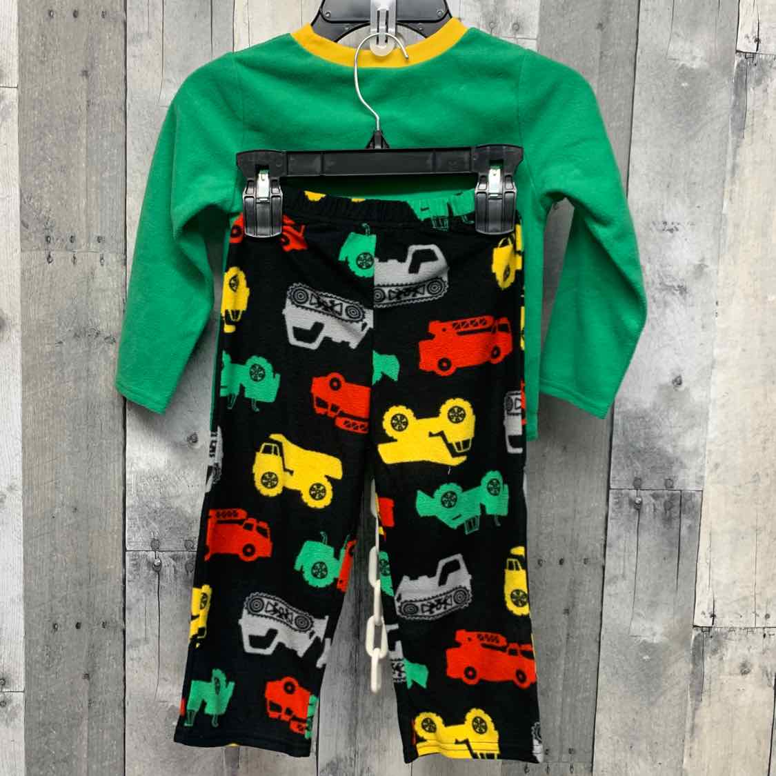 Size 4T Green/Black B Brand 2pc PJs