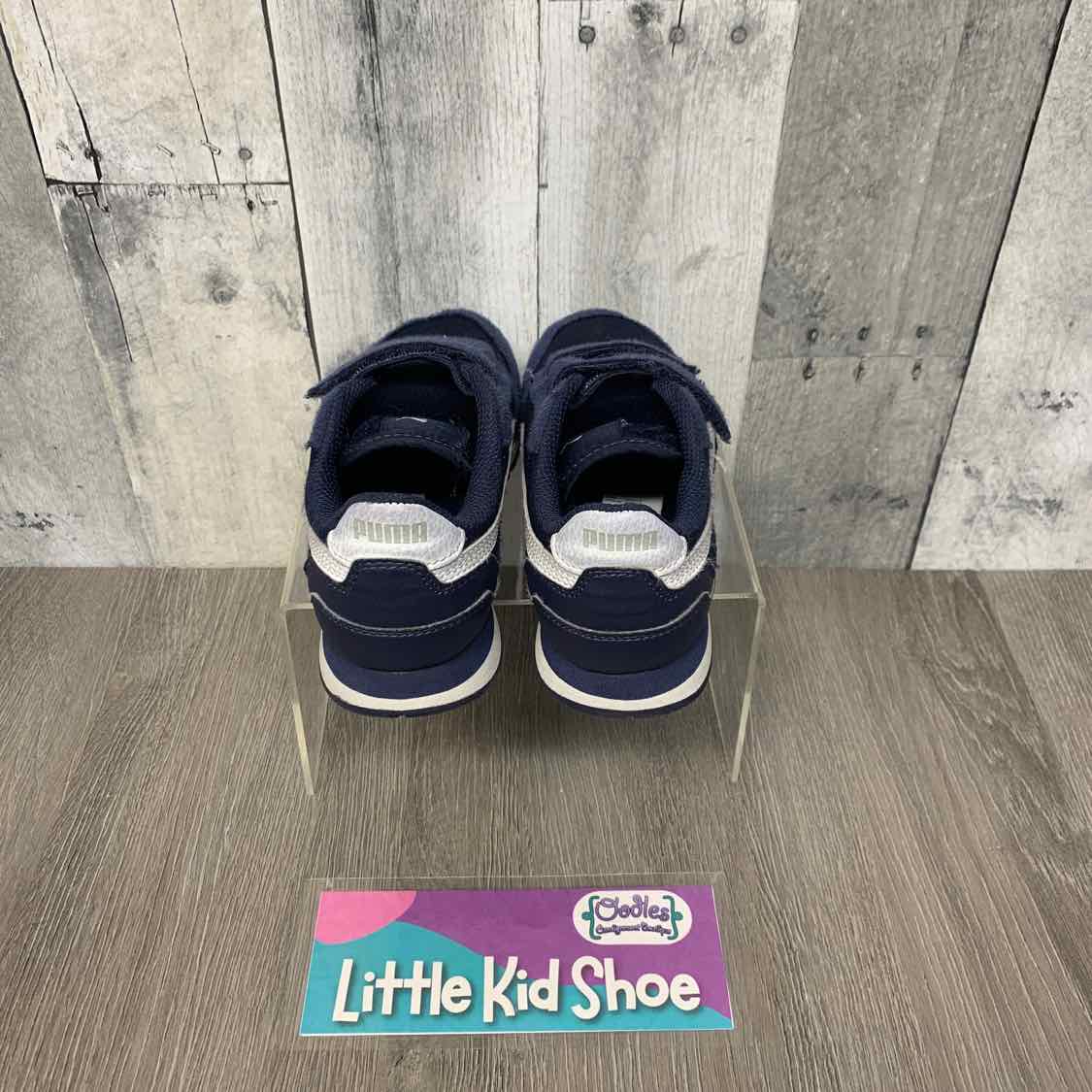 Size 13.5 Navy/White Puma Sneakers