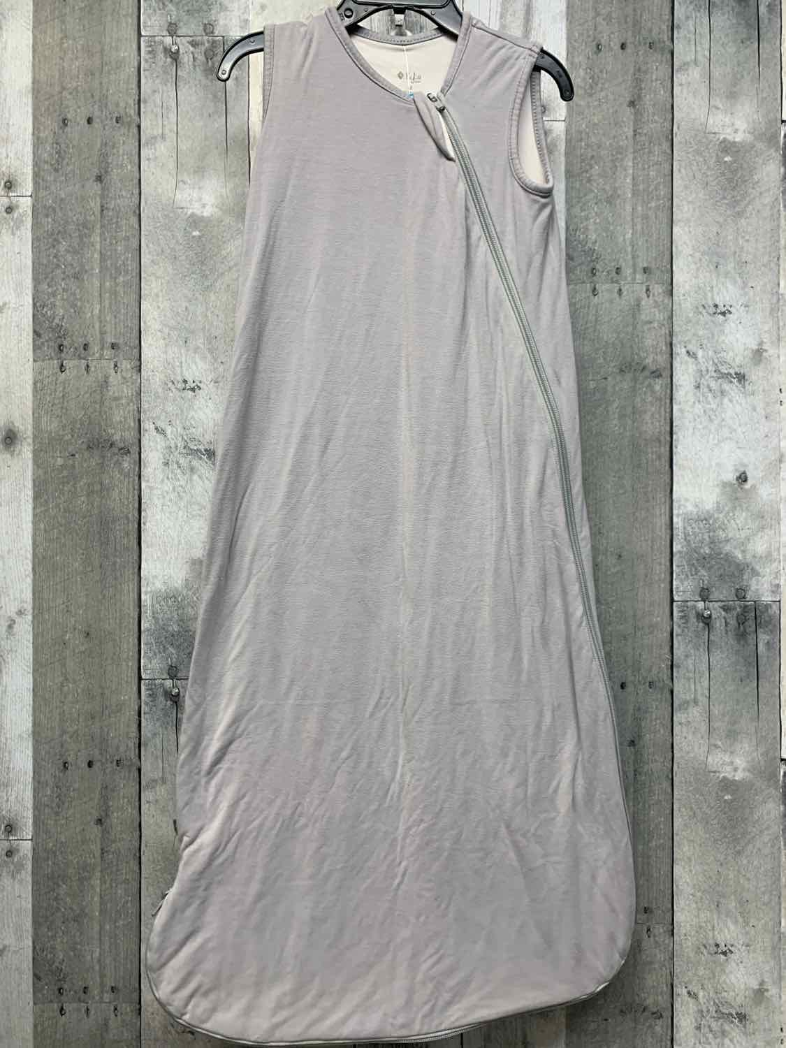 Size 6-12 Months Gray Kyte Sleep Sack