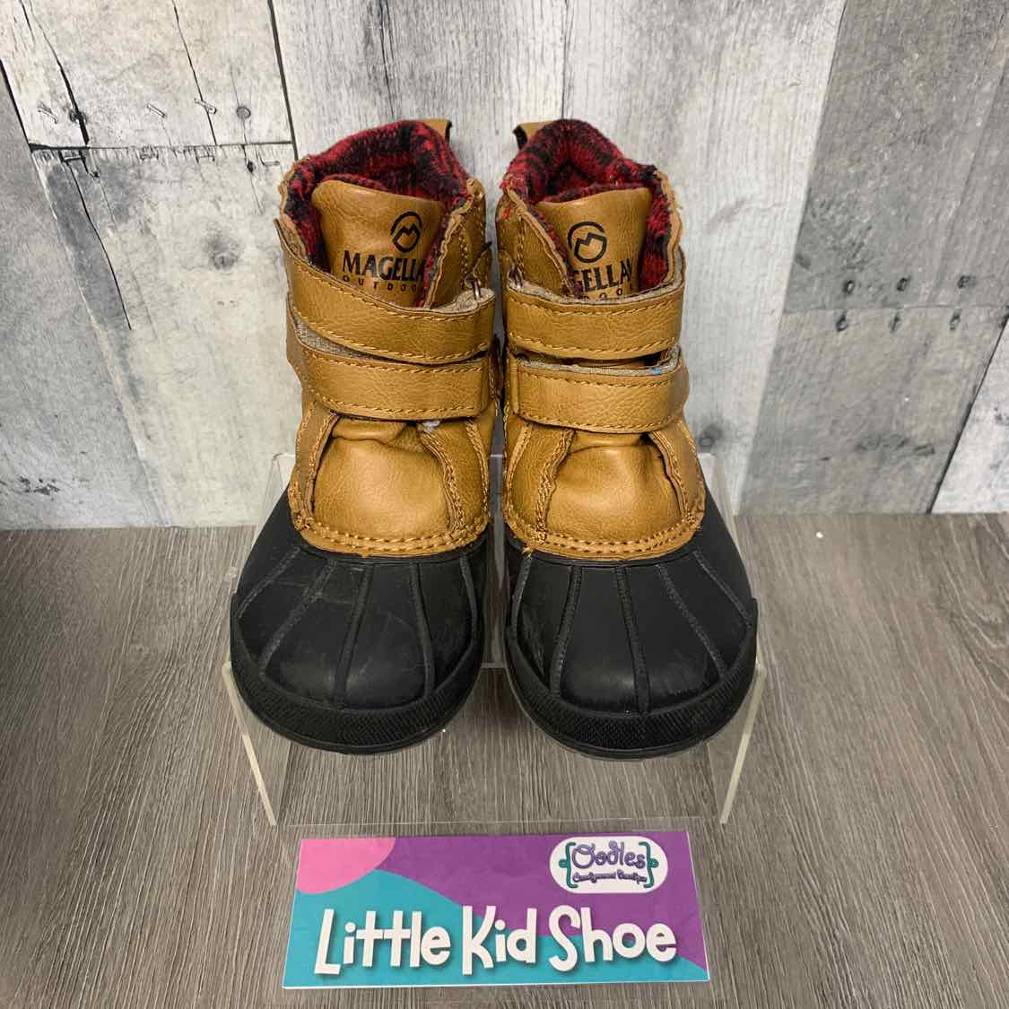 Size 10 Brown/Tan Magellan Outdoors Snow Boots
