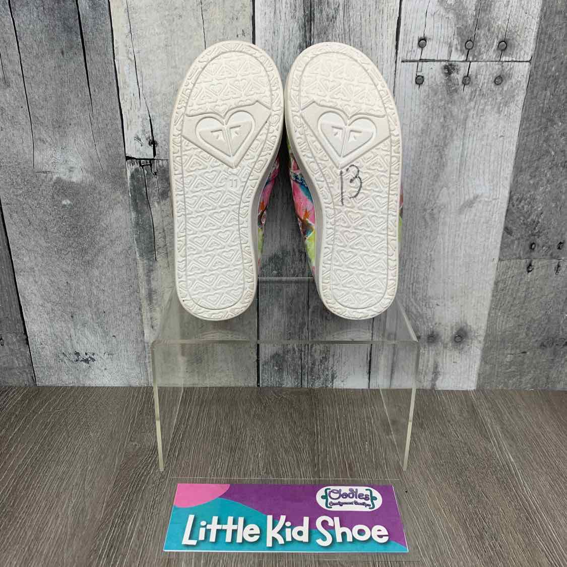 Size 11 Pink/Blue Roxy Loafers