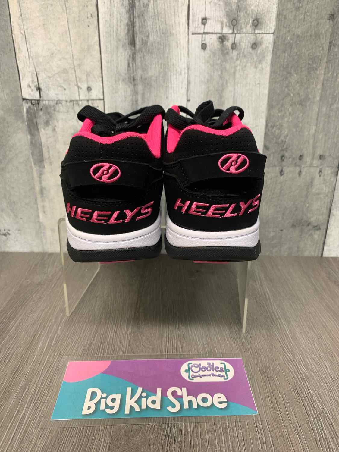Size 2 Black/Pink Heelys Skate Shoes