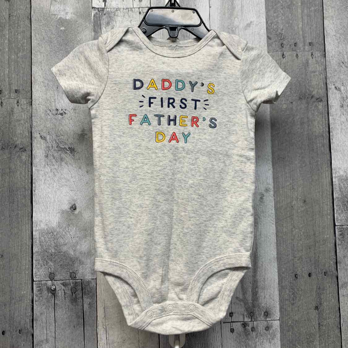 Size 18 Months Gray Graphic Carter's Bodysuit - OodlesCB